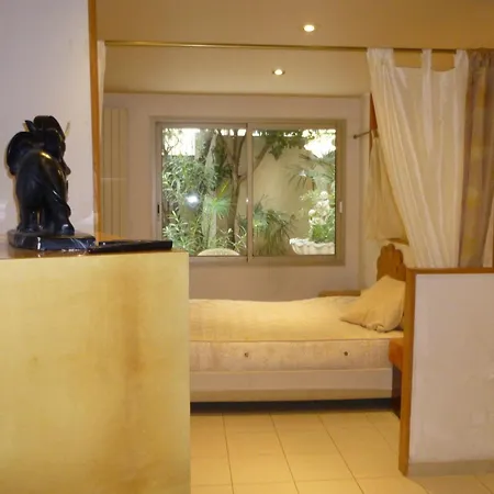 Croisette 3 Bedrooms * Канны